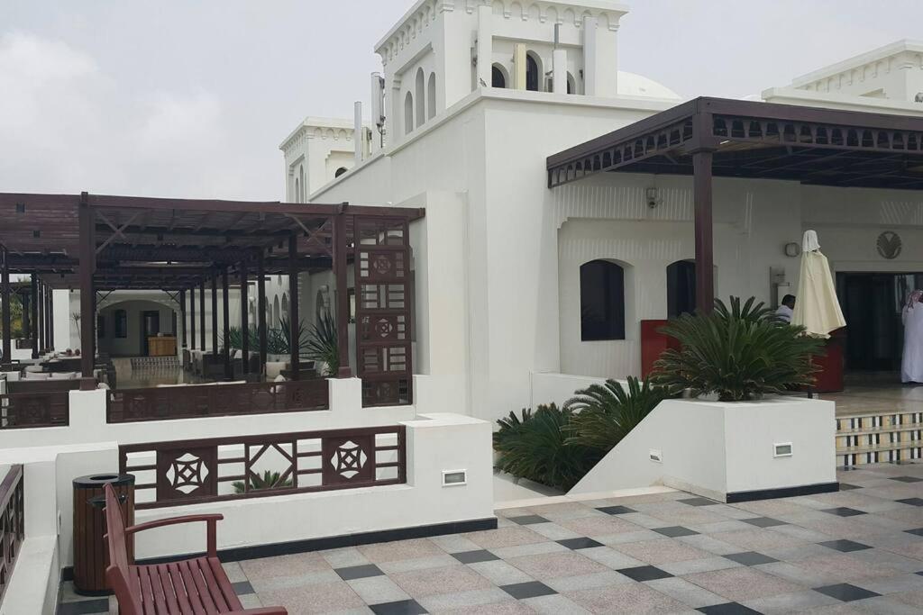 With 2 Bedrooms Sea View And Garden With Private Pool Ras al-Khaimah
