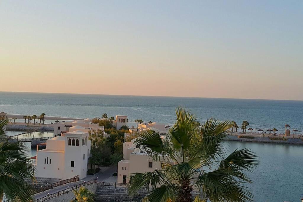 With 2 Bedrooms Sea View And Garden With Private Pool Holiday home